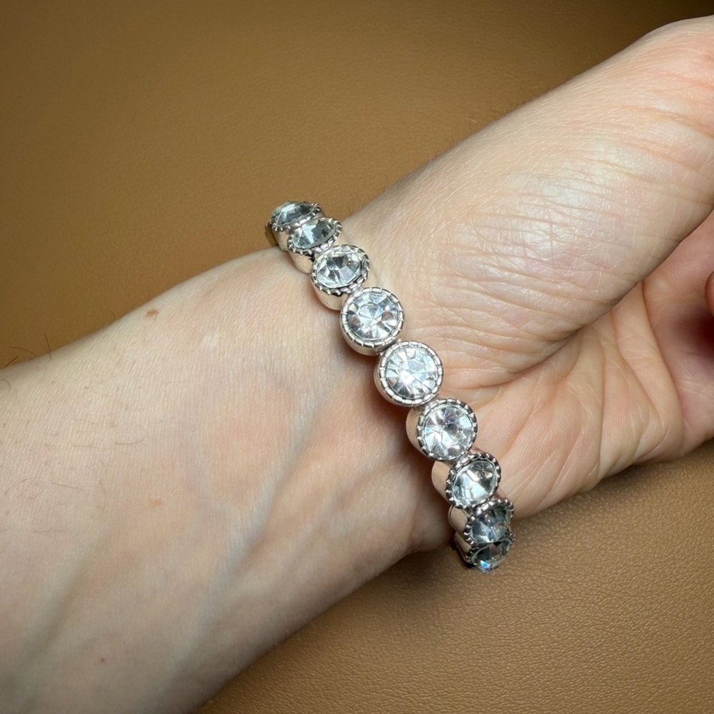 Vintage Silver Tone Clear Rhinestone Crystal Stretch Bracelet